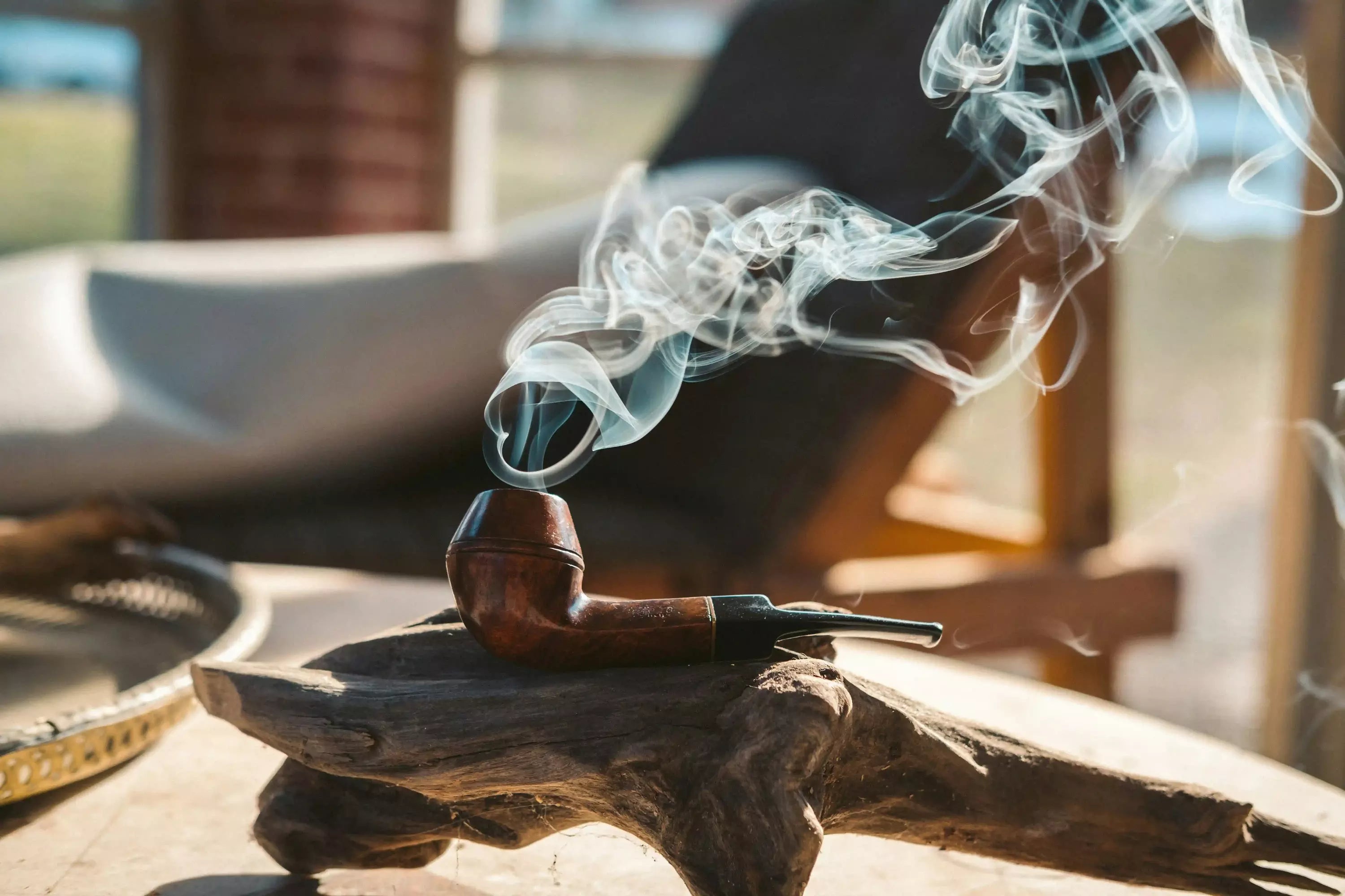 The Connoisseur’s Guide to Choosing the Right Smoker’s Pipe