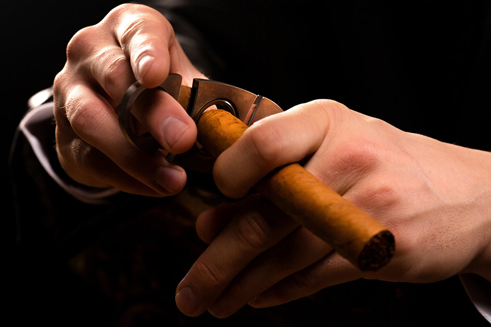 The Different Ways to Cut a Cigar
