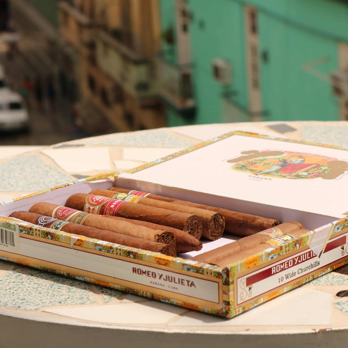 aromatic tobacco vs non aromatic How to know it's Aromatic, anti-aronatic and aromatic... check Best Aromatic Pipe Tobaccos for