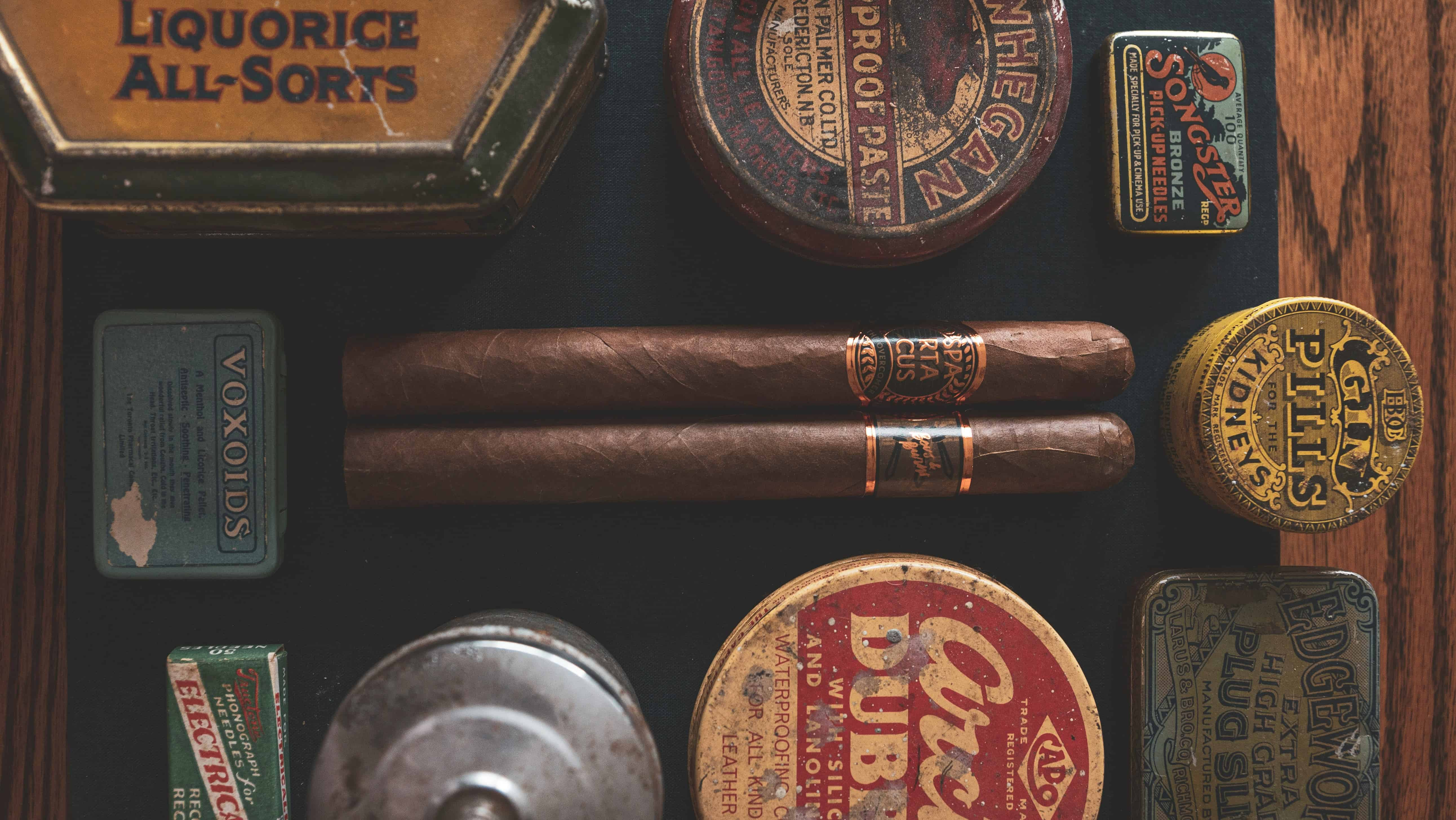 Valentine’s Day Gift Ideas - Perfect Pipe & Cigar Gifts for the Aficionado