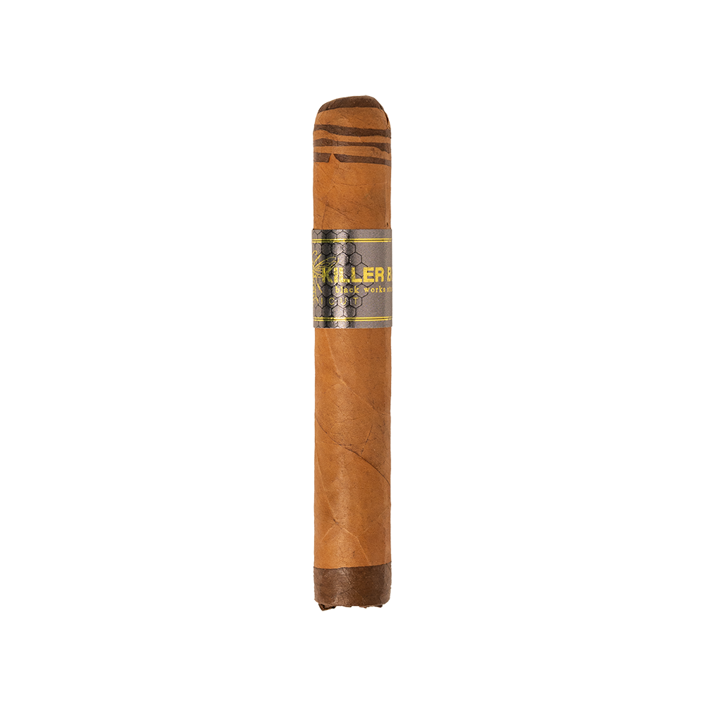 Black Label Killer Bee Connecticut Petite Corona